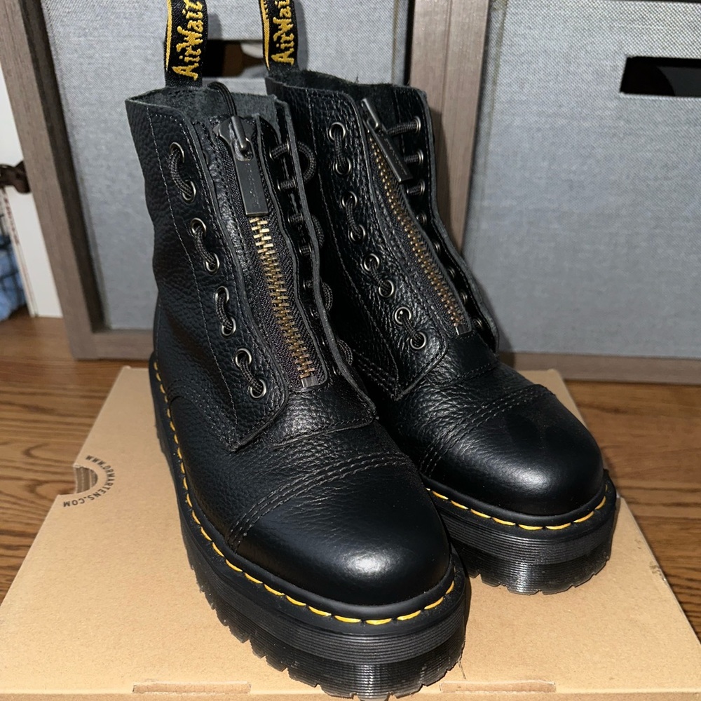 Dr. Marten Sinclair Boot
